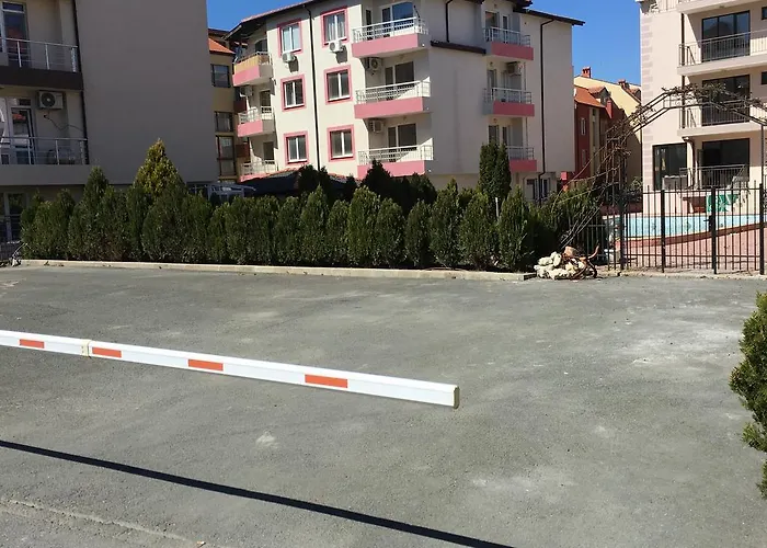 Svetla Νεσέμπαρ