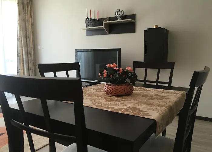 Svetla Νεσέμπαρ